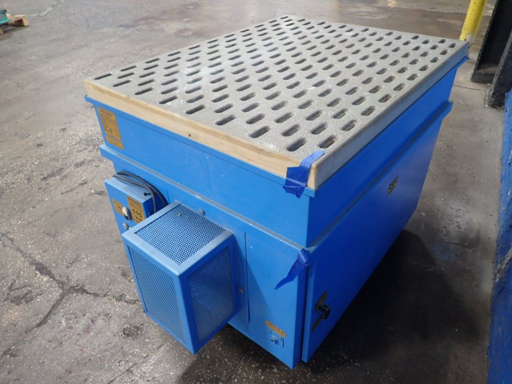 Denray 33" X 43", 1 1/2 Hp Downdraft Table - 3444b Super