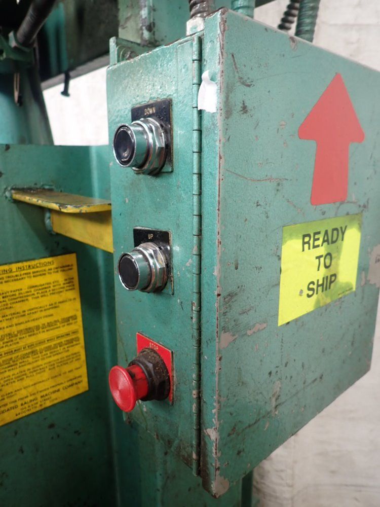 Consolidated Baling Machine Co. 21" X 36" Consolidated Baling Machine Co. Baler