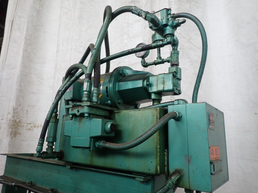 Consolidated Baling Machine Co. 21" X 36" Consolidated Baling Machine Co. Baler