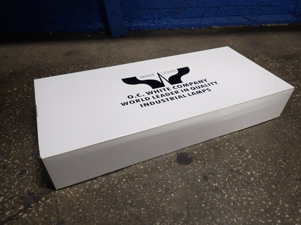 O.c. White Co. Magnifier Lamp