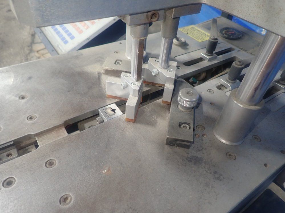 Alfamacchine Underpinner