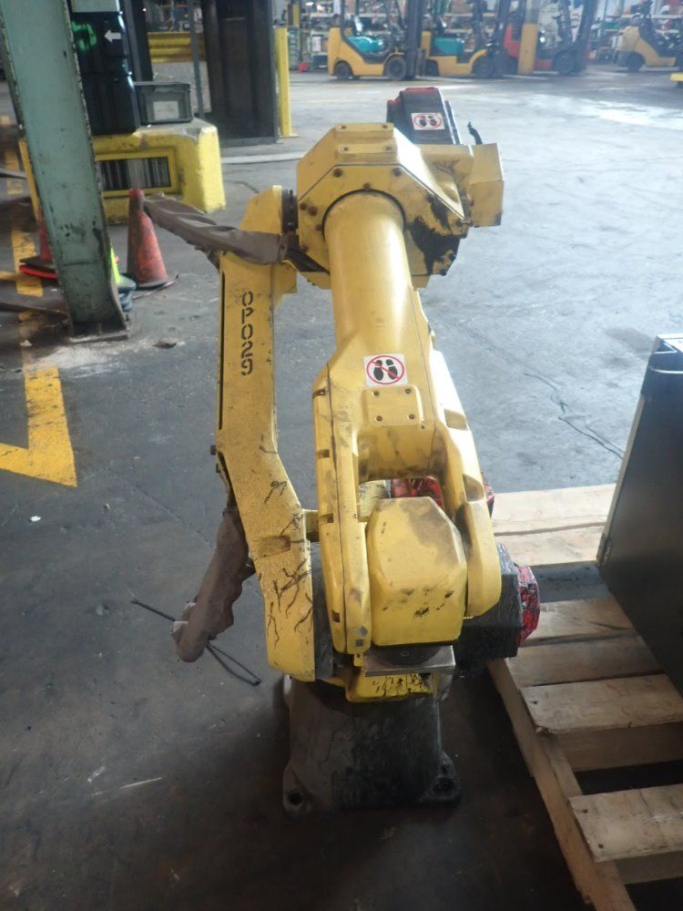 Fanuc M-10ia Robot - M-10ia
