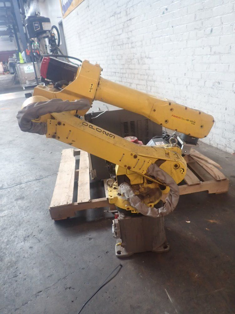Fanuc M-10ia Robot - M-10ia
