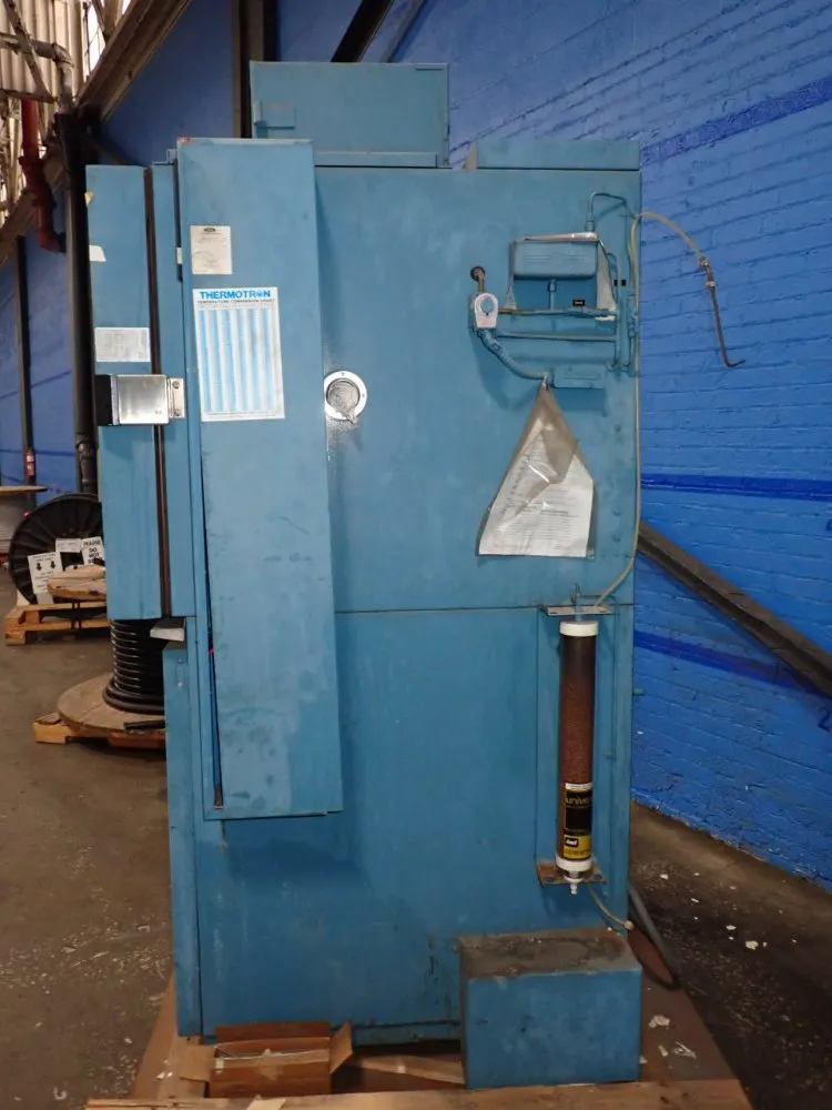 Thermotron Enviromental Chamber
