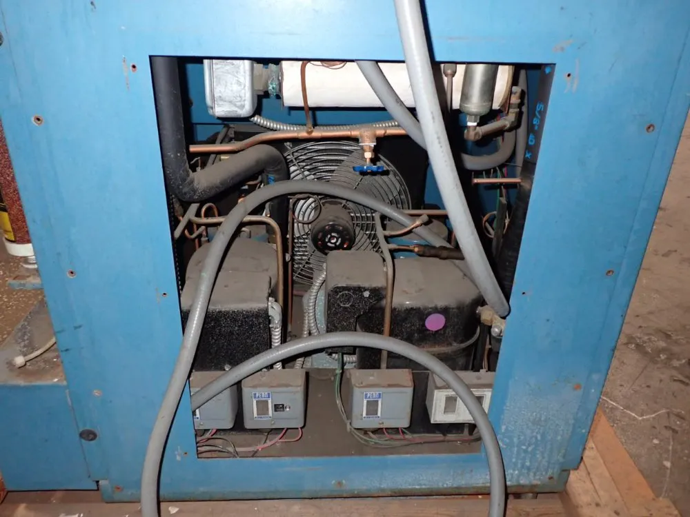 Thermotron Enviromental Chamber