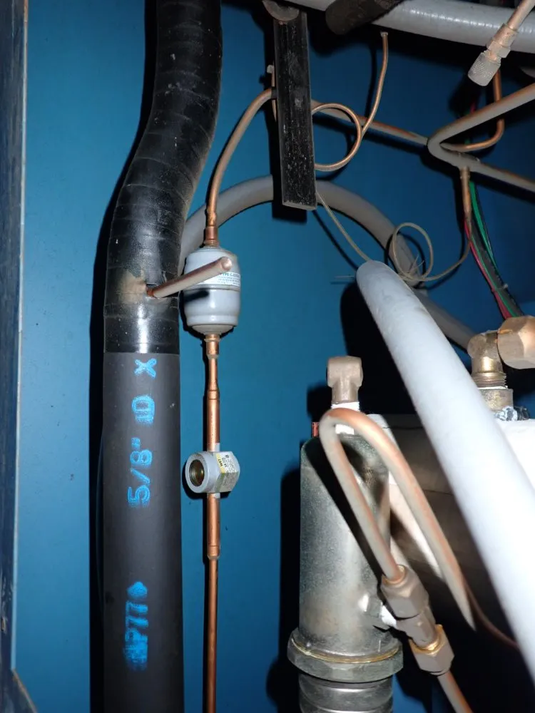 Thermotron Enviromental Chamber