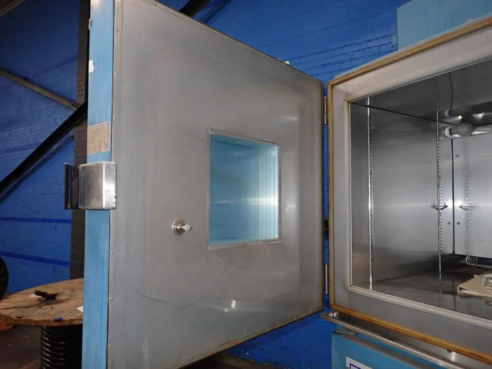 Thermotron Enviromental Chamber