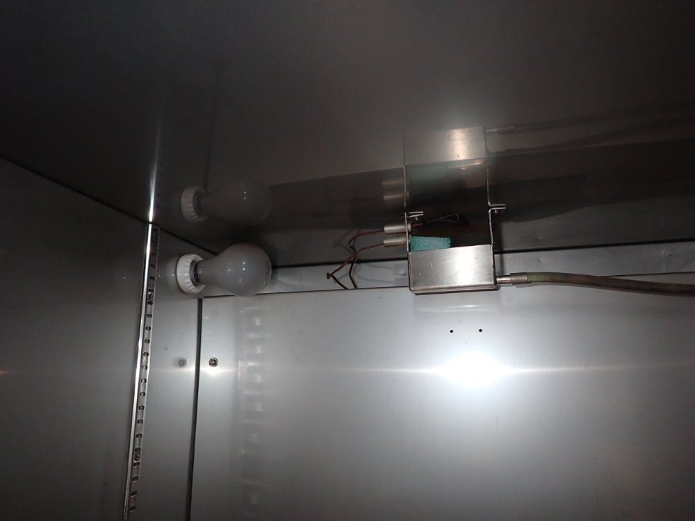 Thermotron Enviromental Chamber