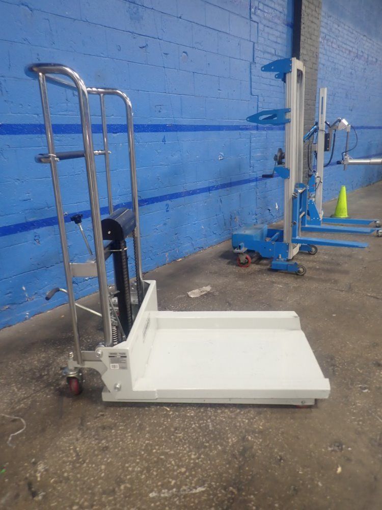 Roughneck Low Profile Lift Cart