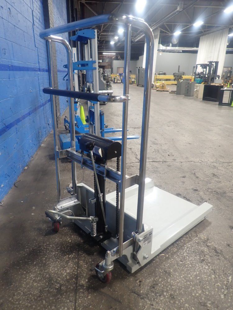Roughneck Low Profile Lift Cart