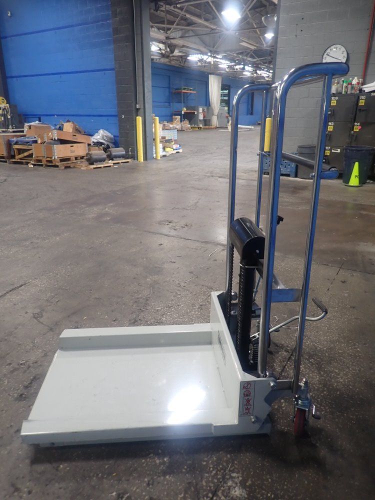 Roughneck Low Profile Lift Cart