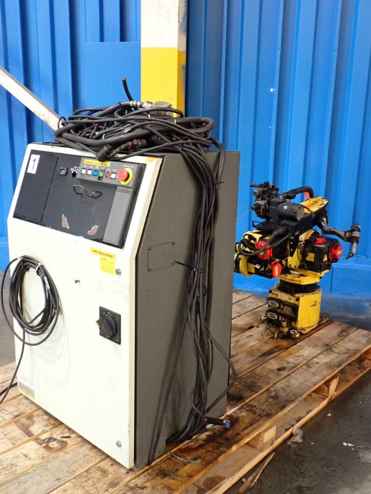 Fanuc Fanuc Arc Mate 100ib Robot