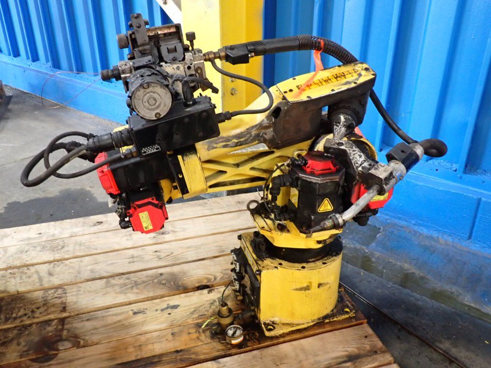 Fanuc Fanuc Arc Mate 100ib Robot