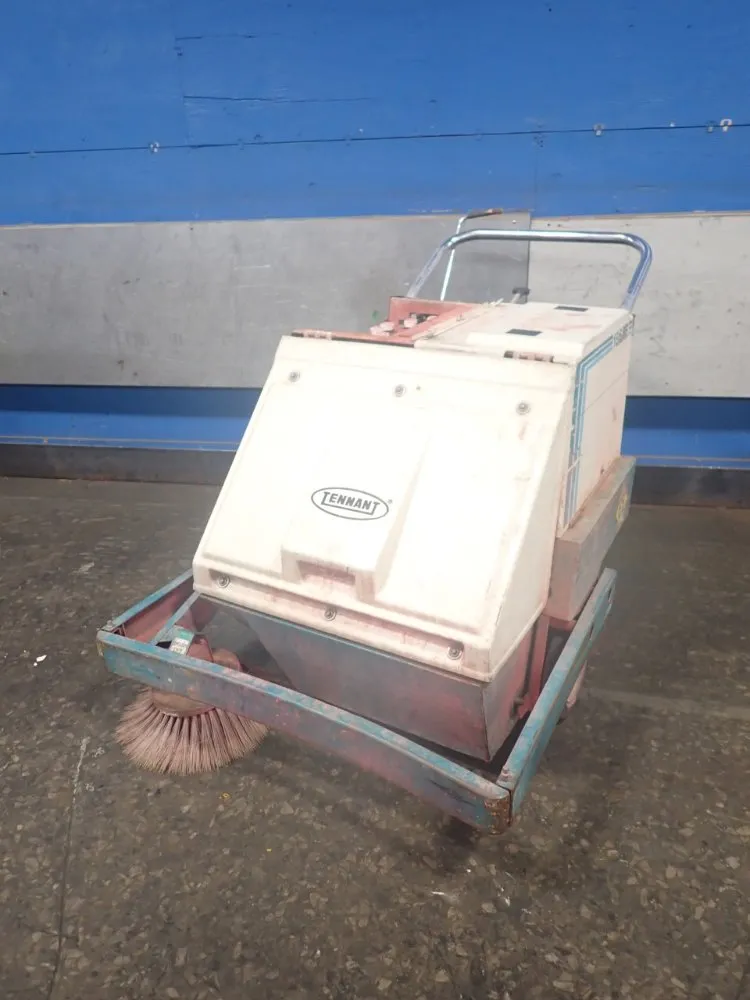 Tennant Floor Scrubber