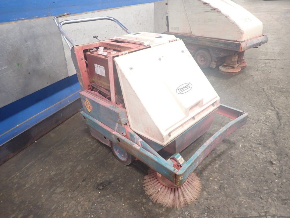 Tennant Floor Scrubber