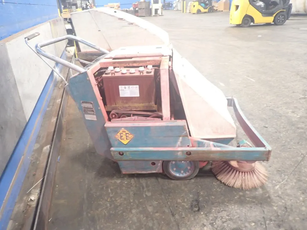 Tennant Floor Scrubber