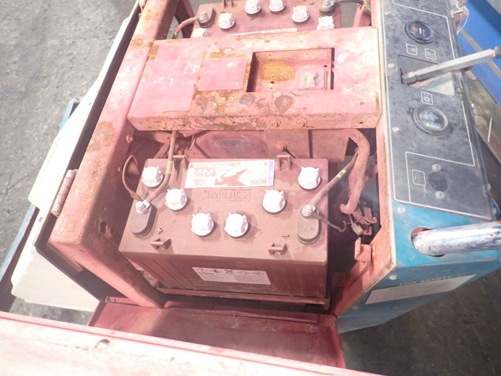 Tennant Floor Scrubber