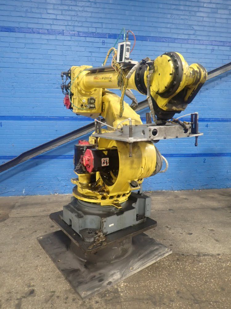 Fanuc R-2000ia 125l Robot - R-2000ia 125l