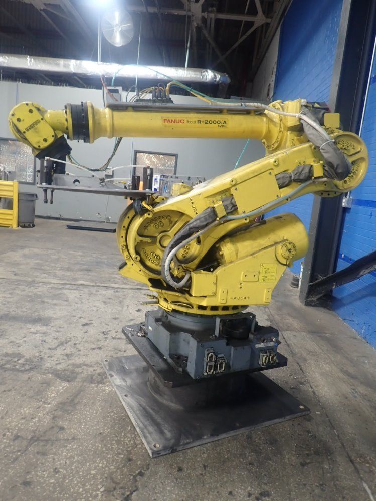 Fanuc R-2000ia 125l Robot - R-2000ia 125l