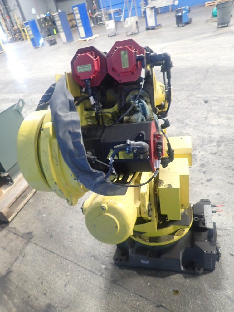 Fanuc R2000ia 125l Robot  R2000ia 125l