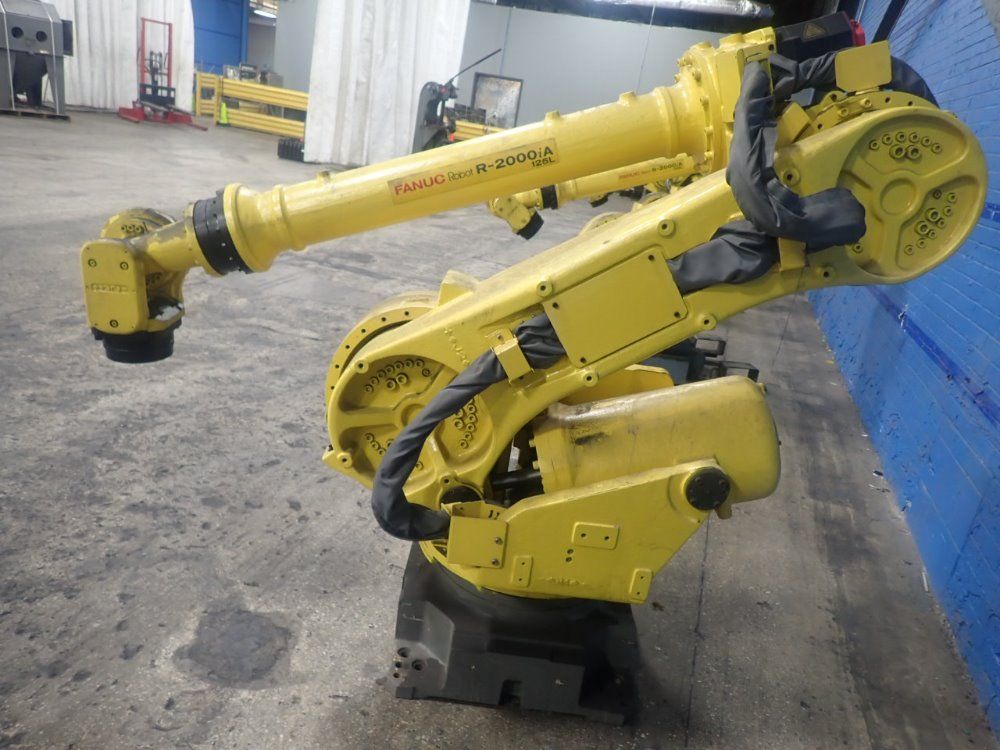 Fanuc R2000ia 125l Robot  R2000ia 125l