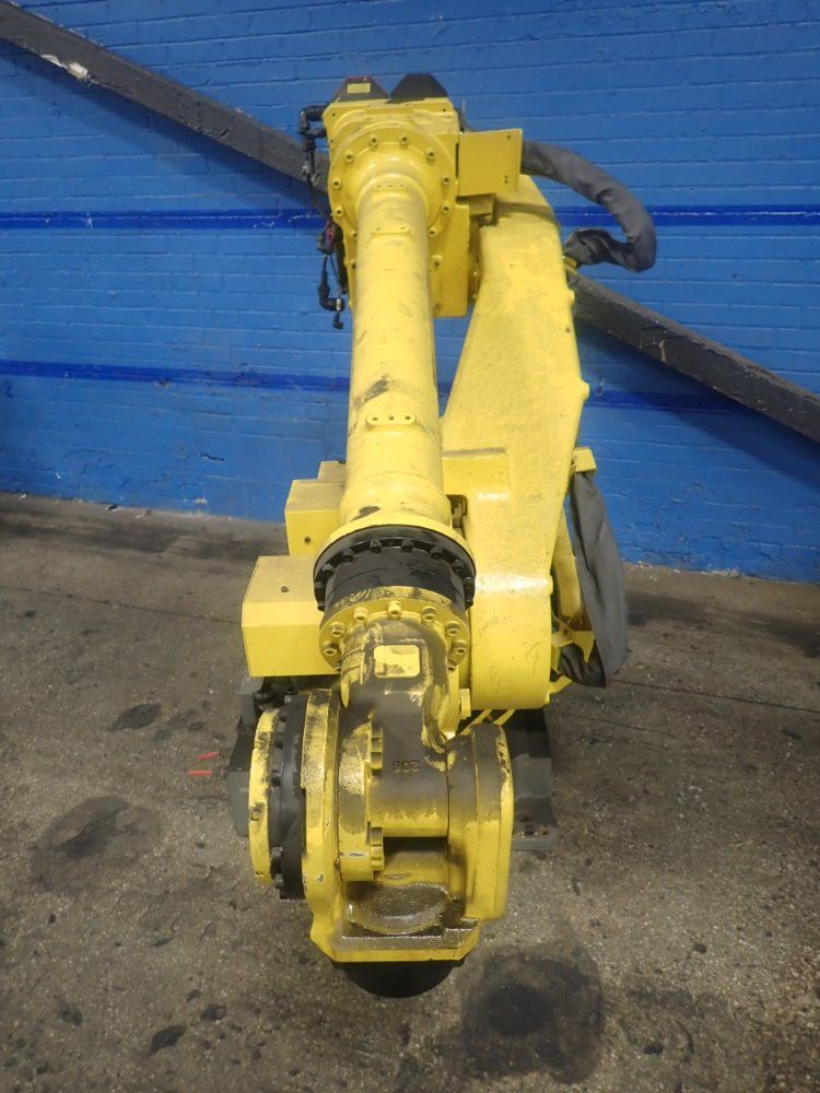 Fanuc R2000ia 125l Robot  R2000ia 125l