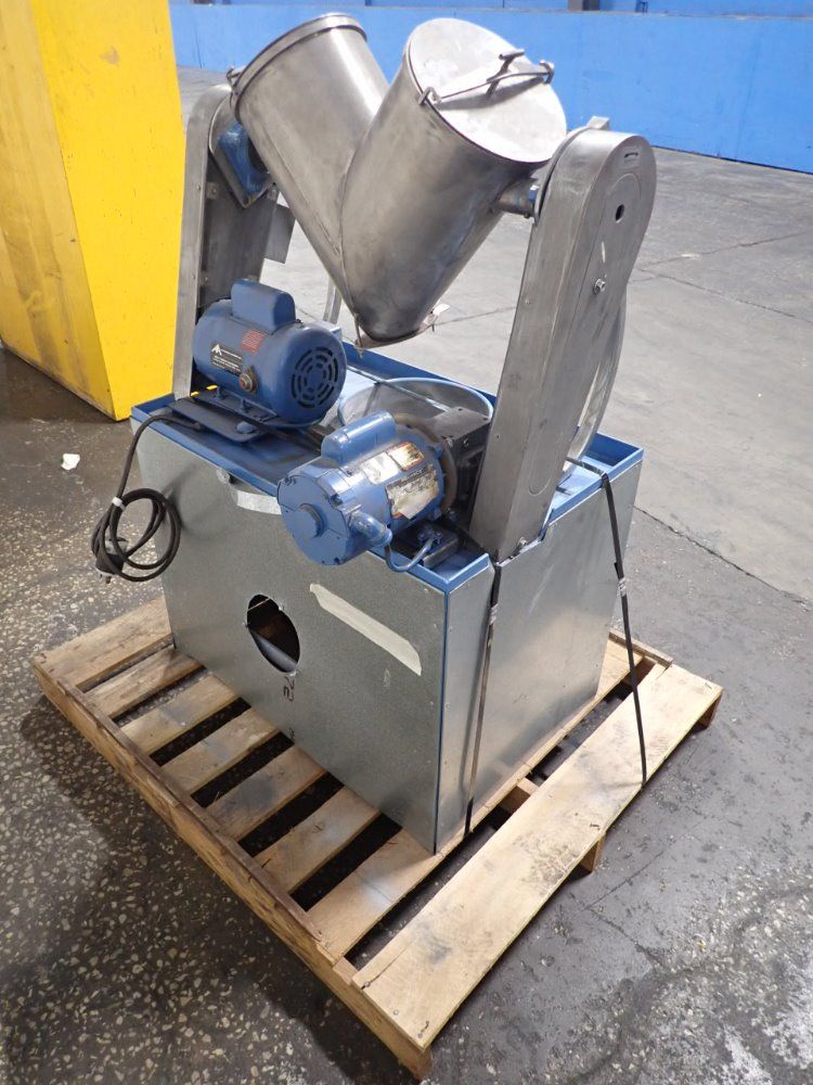 Patterson-kelley 230 #'s/cubic Feet/2 Cubic Feet S/s V - Blender