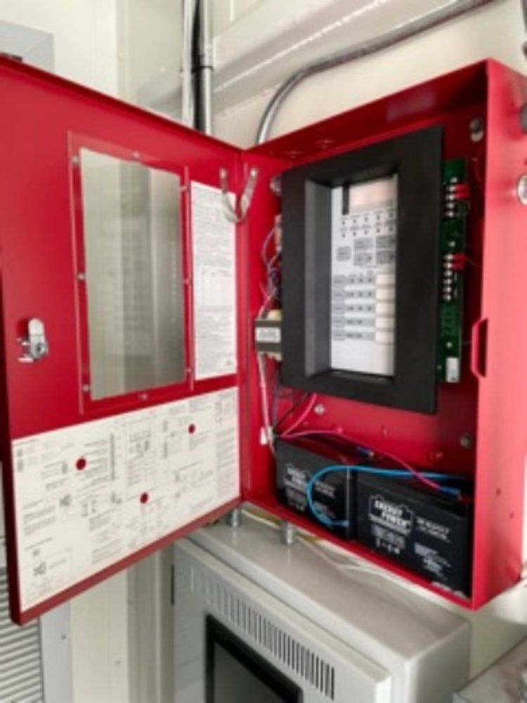 Dynapower A20-107l Solar Energy Storage Unit - A20-107l