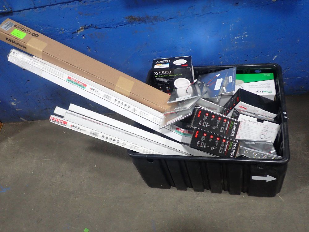 Wafer/satco Led Lights