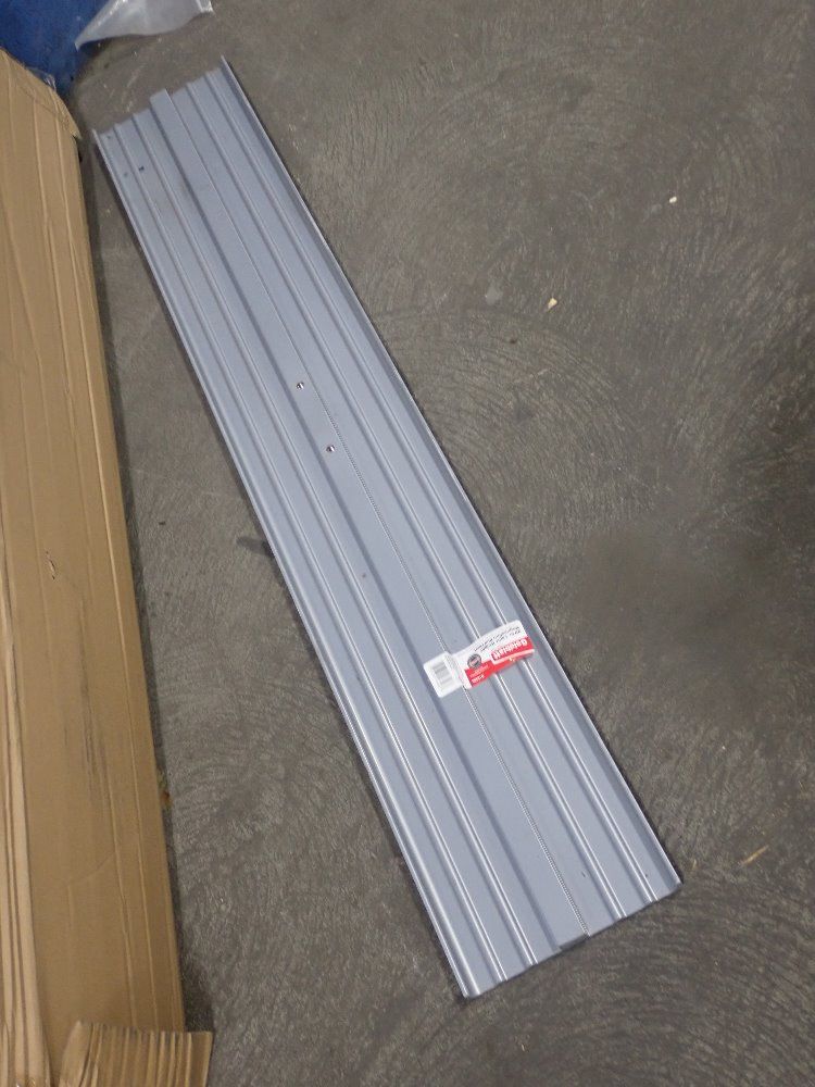 Goldblutt Bull Float