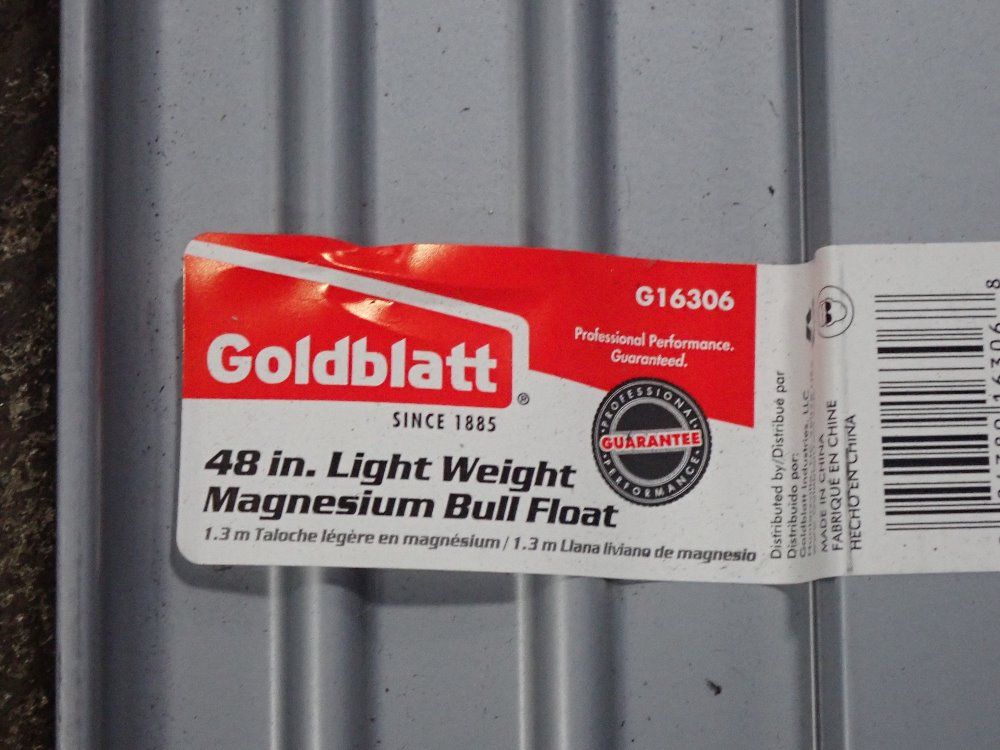 Goldblutt Bull Float