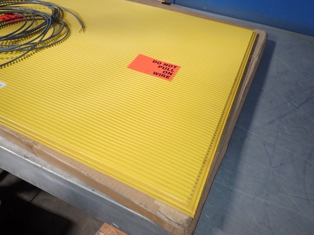 Pinnacle Safety Mat