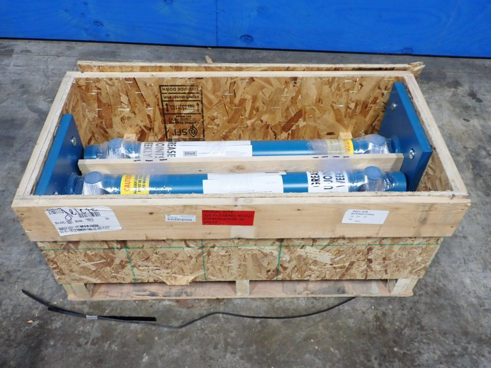 45-7/8 Large Hanger Yoke O/e And Plate - J16450a