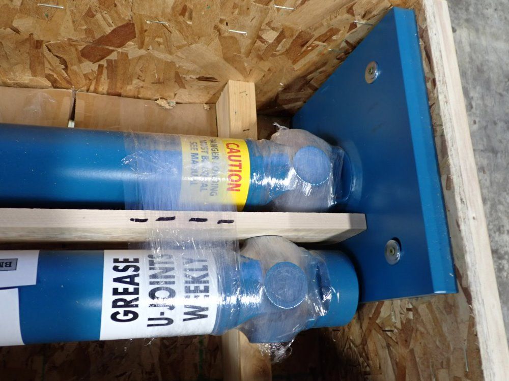 45-7/8 Large Hanger Yoke O/e And Plate - J16450a