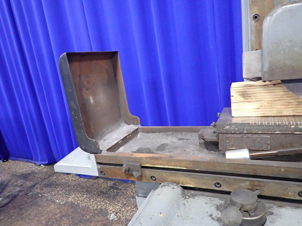 Clausing 6" X 18" 4011 Surface Grinder - 4011