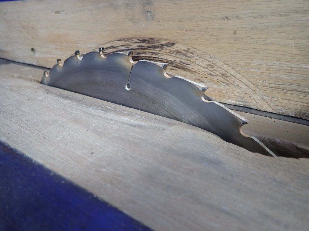 L. Power Co. Table Saw