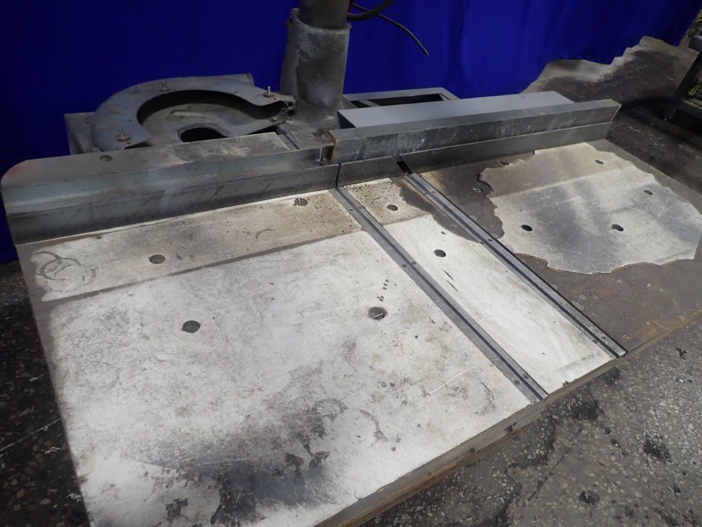 Dewalt Radial Arm Saw