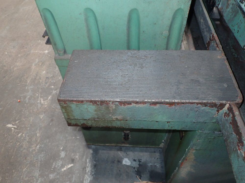 40x16 Surface Grinder - Csg-1640asd