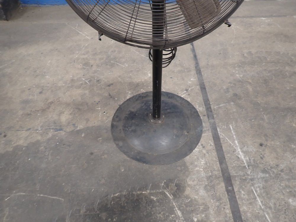 Air Master 2.1a/250w 30'' Pedestal Mounted Fan - Lc30ap