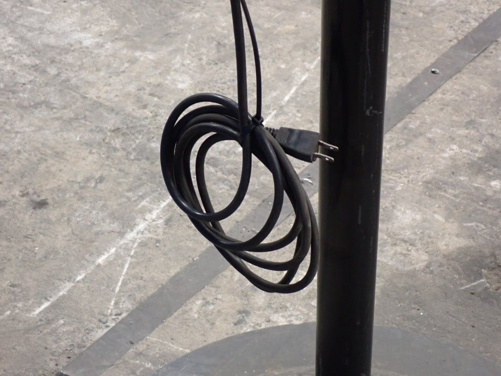 Air Master 2.1a/250w 30'' Pedestal Mounted Fan - Lc30ap