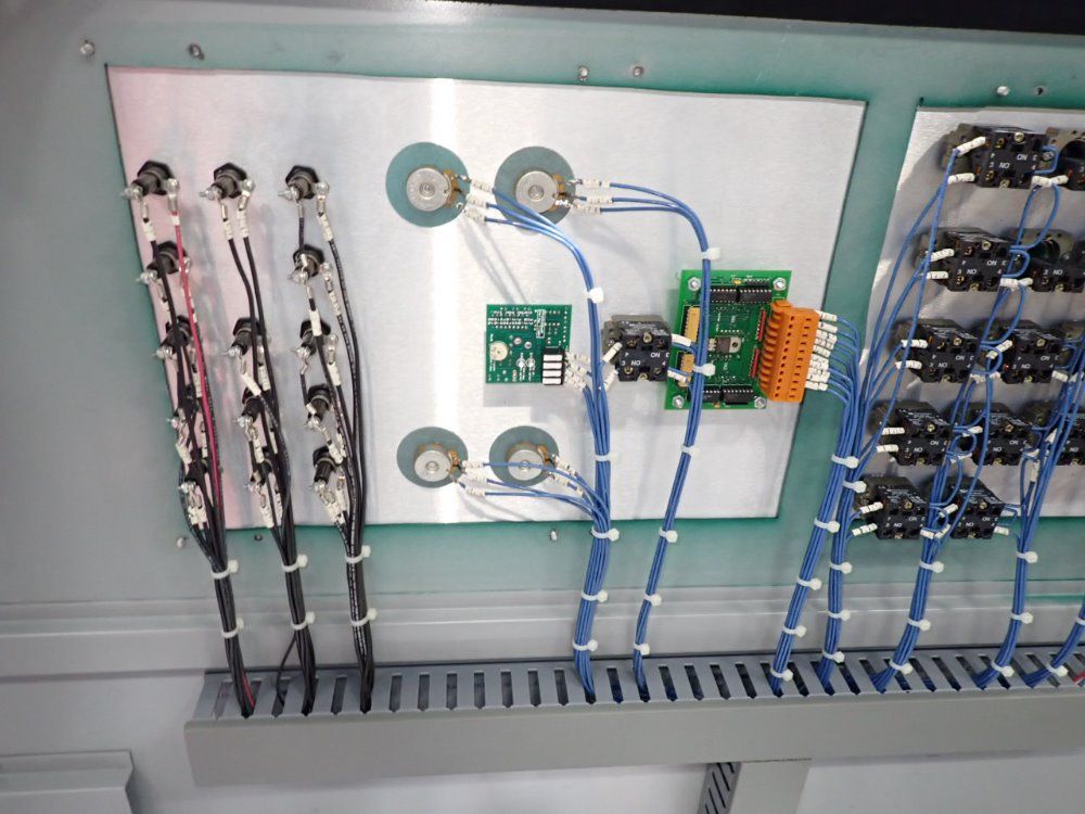 Infrapak Stretch Wrapper W/feed Tables