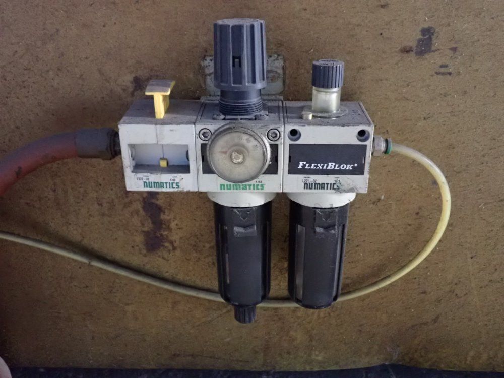 Hem Saw 5hp/14a/42x8 M2 Welded-edge Bandsaw - H115a