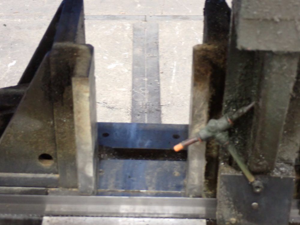 Hem Saw 5hp/14a/42x8 M2 Welded-edge Bandsaw - H115a