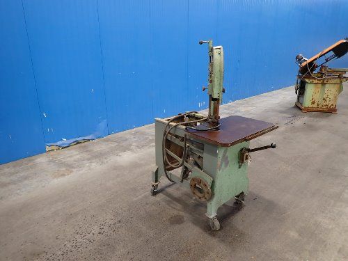 Roll-in 30 1/2" X 18 1/2" Band Saw - Sf 8590