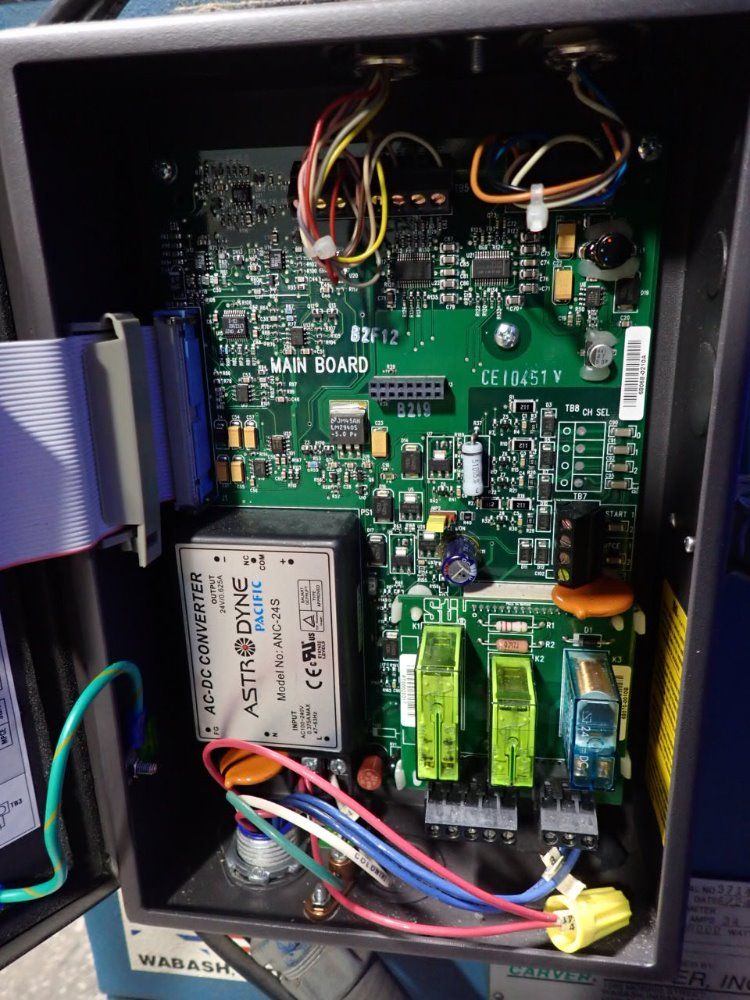 Carver 4 Post Platen Press