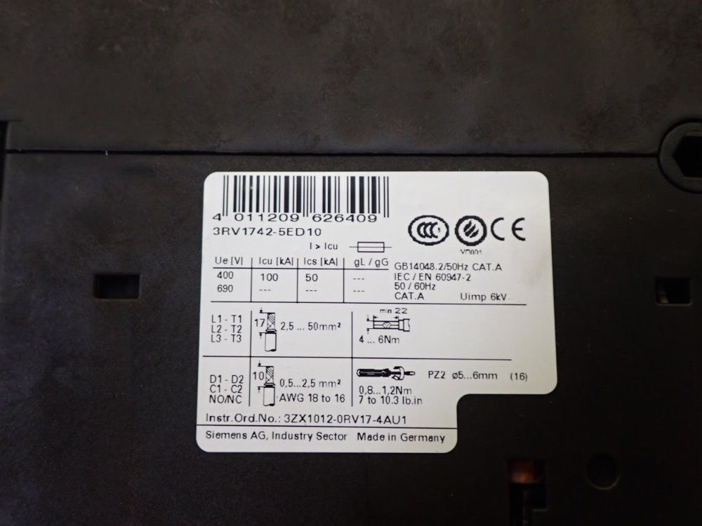 Siemens 3rv1742-5ed10 3, Pole 30 Amp Circuit Breaker - 3rv1742-5ed10