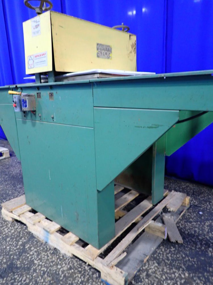 Sergeant Battery Charger