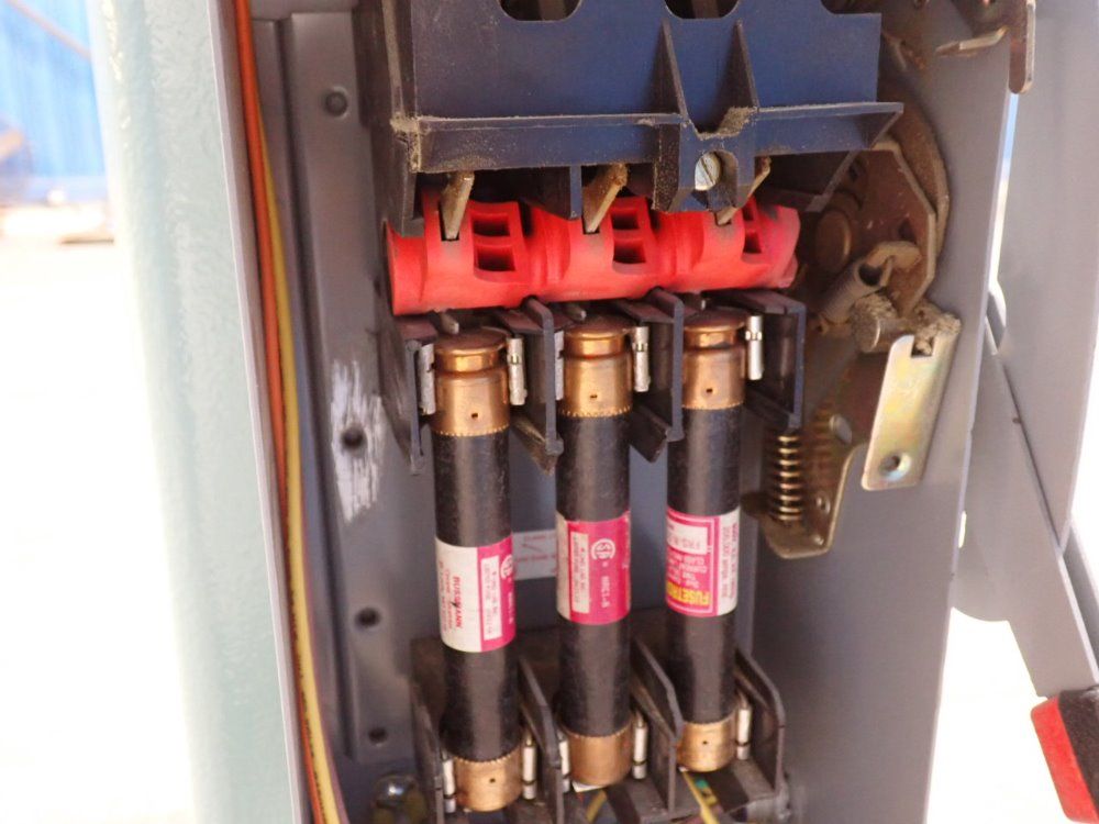 Rockwell International/scm 30a/20hp/75c/14x8 Table Router - R.8