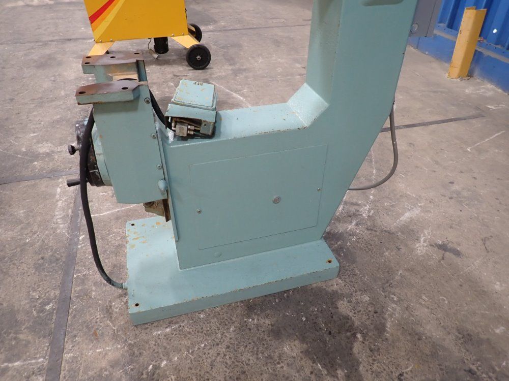 Rockwell International/scm 30a/20hp/75c/14x8 Table Router - R.8