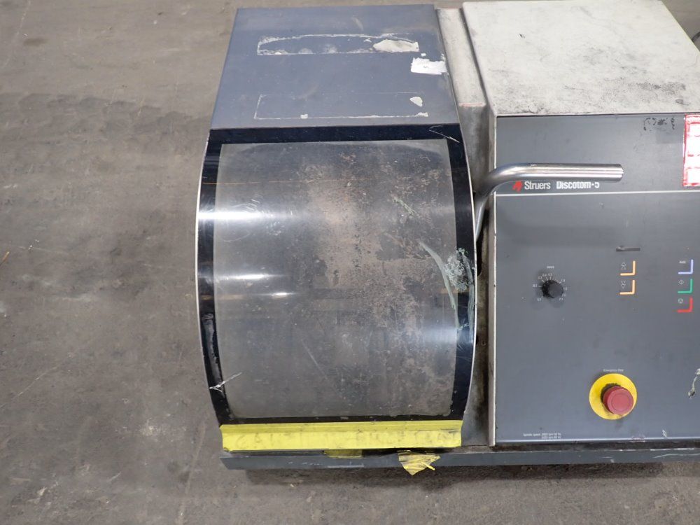 Struers 20.7a/8x11 Discotom 5 Saw - 05116236